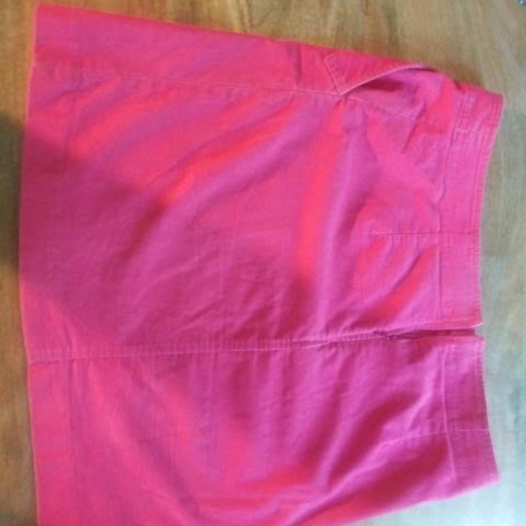 LILLY PULITZER HOT PINK MINI SKIRT SIZE 4 - Picture 2 of 4